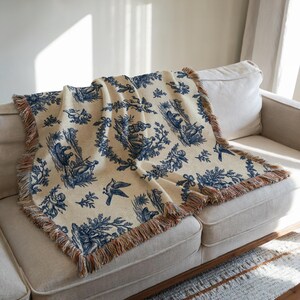 Manta tejida de toile azul, estilo cottagecore francés, decoración vintage de granja con querubín, regalo de reliquia. imagen 8