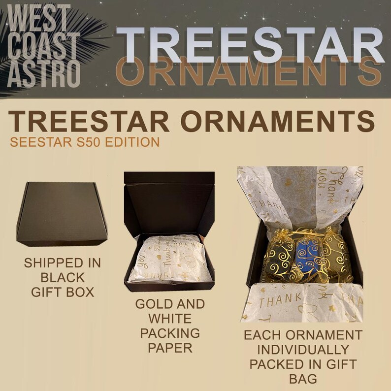 Puede incluir: Tres adornos navide&ntilde;os dorados en una caja de regalo blanca y dorada con papel de seda. La caja est&aacute; etiquetada con "Treestar Ornaments" y "Seestar S50 Edition". Cada adorno est&aacute; empaquetado individualmente en una bolsa de regalo.
