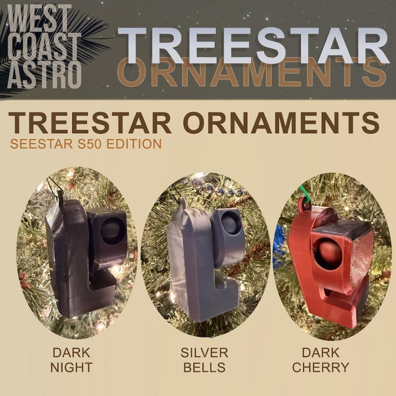 Puede incluir: Tres adornos navide&ntilde;os impresos en 3D con forma de altavoz. Los adornos son de color noche oscura, campanas plateadas y cereza oscura. Los adornos est&aacute;n etiquetados con sus nombres de color. El texto "TREESTAR ORNAMENTS SEESTAR S50 EDITION" est&aacute; en la parte superior de la imagen.