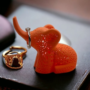 Cute Ring Holder Voronoi Elephant