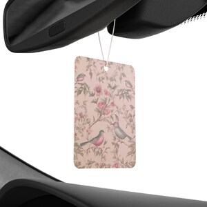 Ambientador para coche Floral Bird / Elija entre Pine, New Car o Black Ice / Diseño de doble cara / Fragancia elegante y duradera imagen 3