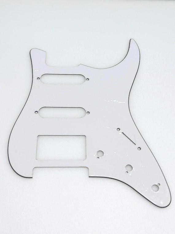 ストラトキャスター ピックガード カスタム ネジ穴なし - Etsy 日本
