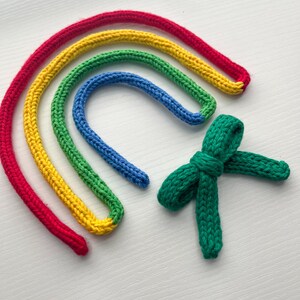 Rainbow - Knit Wire Sign