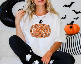 Floral Pumpkin Shirt, Halloween Shirt, Halloween Pumpkin shirt, Fall shirt, Fall Shirt for Woman, Pumpkin Shirt, Autumn Shirt