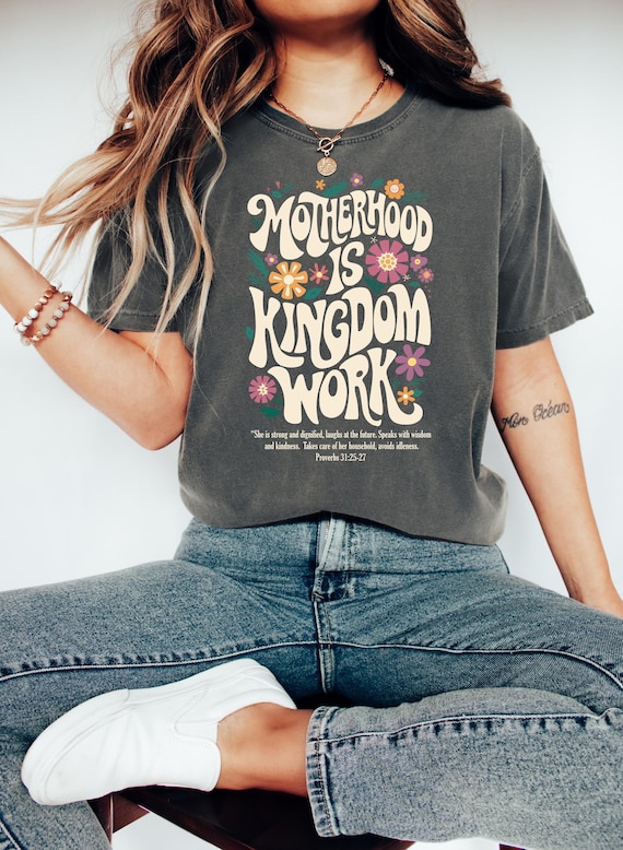 She Speaks With Wisdom Proverbs Retro Shirt She Speaks With Wisdom Proverbs Retro Shirt
