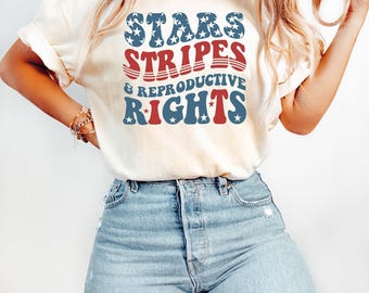 Camiseta con estrellas y rayas y derechos reproductivos, camiseta feminista, camiseta del 4 de julio, camiseta de justicia social, camiseta de los derechos de las mujeres, camiseta del partido de EE. UU.
