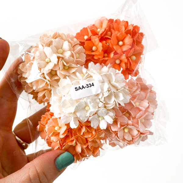 100 Regular Sweetheart Blossoms Paper Flowers in a Peach/Orange Mix - Mini Paper Flowers, Peach Paper Flowers, Orange Paper, Peach Flowers