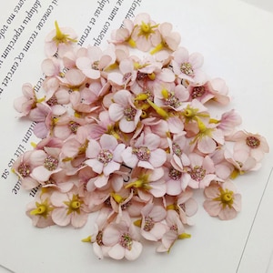 50 piccoli fiori in ROSA CHIARO - Piccoli fiori rosa, fiori di melo rosa - Fiori artificiali - Fiori pastello - ARTICOLO 1498