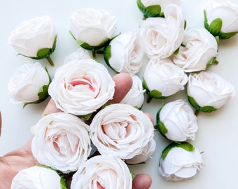 10 magnifiques petites roses blanc blush très clair - EN L'ÉTAT - Fleurs artificielles, roses, petites roses - article 01283