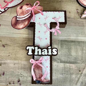 Letra 3D de vaquera rosa, decoración de fiesta de vaquera con lazo rosa, decoraciones para fiestas del oeste, letra 3D para regalo con temática del oeste, decoraciones para mesas de fiesta