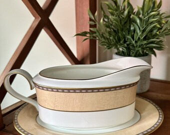 Gravy Boat & Underplate Pomme Royale Grand Manner By Mikasa