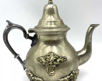 Vintage marokkanische Teekanne Handgemacht 8,5 ”Nickel / Messing