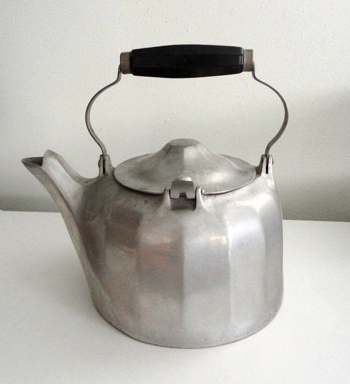 Vintage Tea Kettle Wagner Ware Colonial Aluminum Kitchenware Etsy