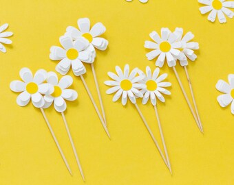 Daisy Cupcake Toppers | Spring Birthday | Summer Daisy Baby Showers | Daisy Bridal Showers | Daisy Party Decoration | Set of 8