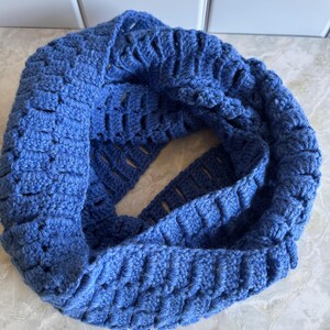 Handmade Crochet Block Stitch Infinity Scarf: Chunky Winter Circle Scarf
