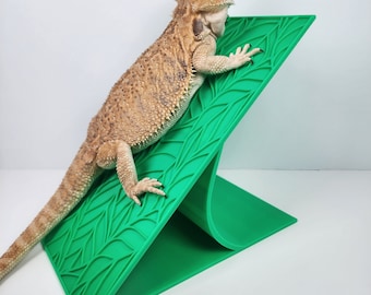 Bearded Dragon Basking Area | Large Grassy Basking Platform | Reptile decoration | 18 colors