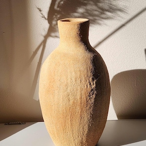 Jarrón de gres rojo de 22 cm - gres chamota texturizado - idea de regalo - flores secas - cerámica decorativa - hecho a mano - artesanía francesa