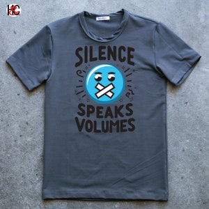 Quiet Eloquence: Der stille Redner - Unisex Softstyle T-Shirt