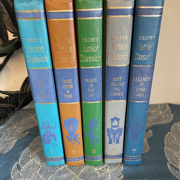 Colliers Junior Classics 1962 The Young Folks Shelf Of Books 1 - 4 and 7, Children's Hardback Collectable Book