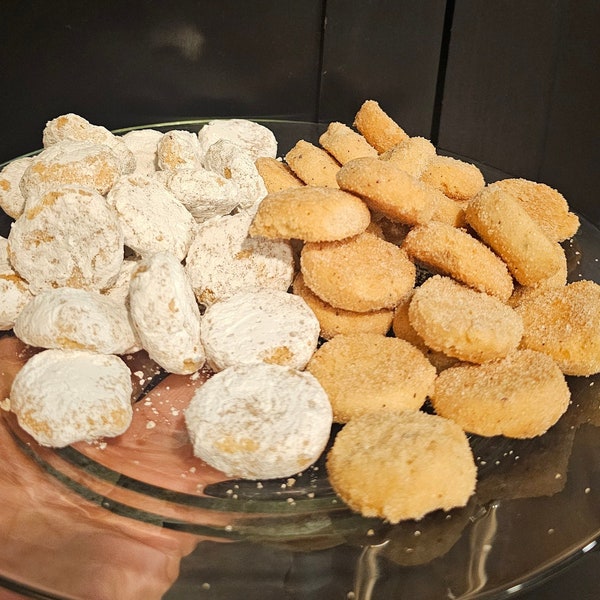 Mexican cinnamon cookies and sand tarts pan de polvo y galletitas con Azucar en polvo