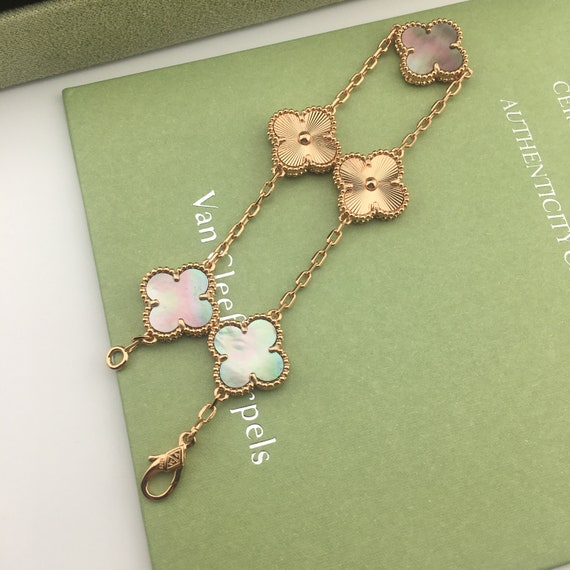 Authentic Van cleef & Arpels clover Bracelet in 18