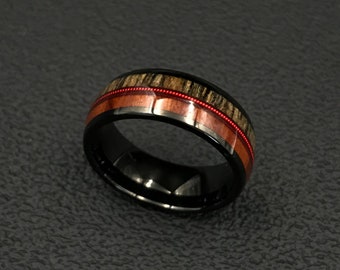 Anello in legno fatto a mano con botte di whisky, Anello con botte di whisky in tungsteno, Anello uomo intarsiato in tungsteno e legno, Fede nuziale in legno Anello in legno personalizzabile