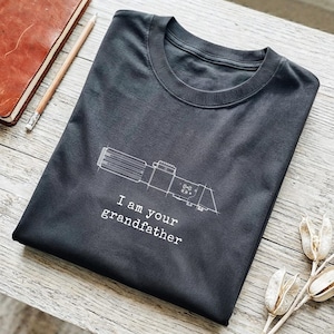 Camiseta "Soy tu abuelo", divertida camiseta de abuelo de ciencia ficción, parodia de Lord Sith, regalo de sable de luz, inspirada en Vader Graphite