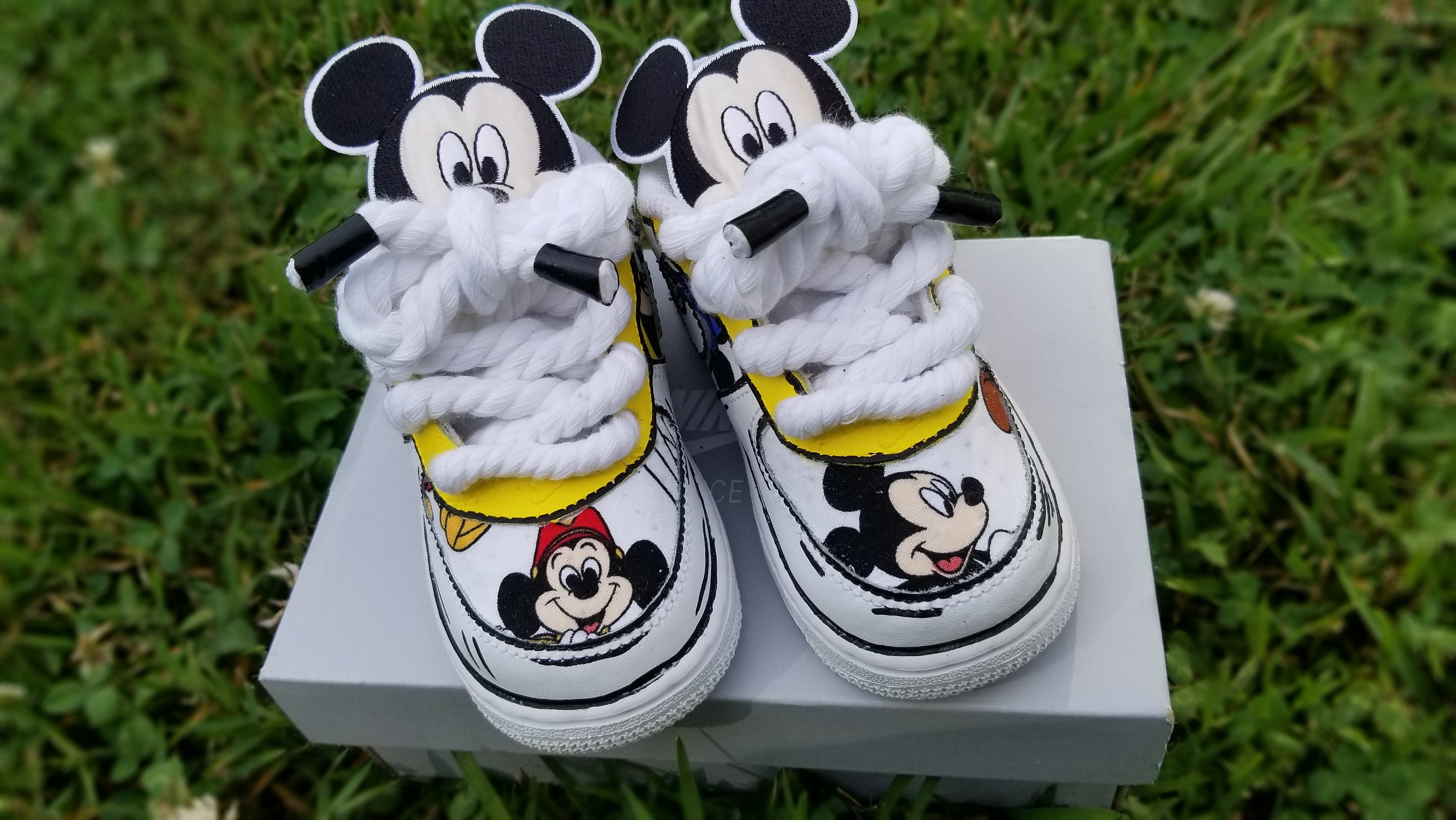 custom mickey mouse nike shoes