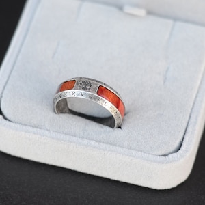Men&#39;s Viking Tree of Life Ring: Nordic Runes, Wood Resin, Vintage Norse Style Wedding Band - Ideal Birthday Gift