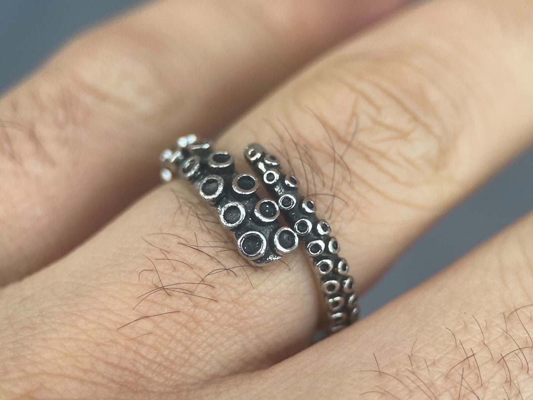 Anello regolabile in argento sterling con tentacolo di polpo