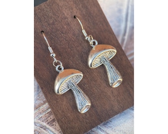 Handmade Mushroom Earrings, Boho Style, Whimsical Bohemian Jewelry, Perfect Gift for Her, Hippie Dangle Earrings with a Retro Vintage Style