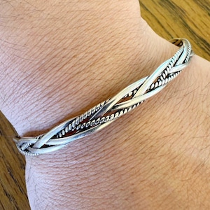 Adjustable Silver Viking Twist Bracelet: Vintage Style Cuff