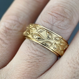 Ward Off Stress with our Evil Eye Spinner Ring - Anti-Anxiety Gift for Her or Him, Ideal for Matching Jewelry Sets and Best Friend Gifts