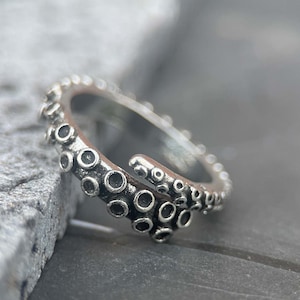 Sterling Silver Adjustable Octopus Tentacle Ring, Cthulhu Ring, Squid Ring, Ocean-Inspired Punk Ring