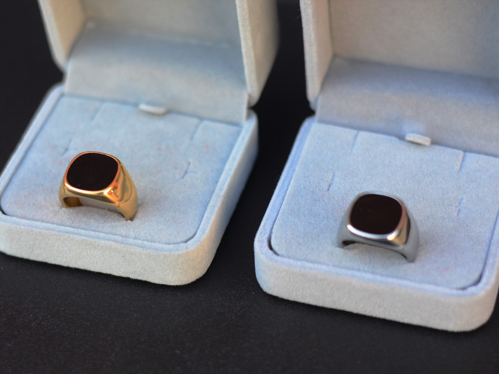 Men's Minimalist Silver Signet Ring With Black Top - Classic Stainless ...