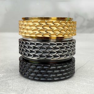 Personalized Dragon Skin Spinner Ring - Men&#39;s Fidget Ring for Stress & Anxiety Relief, Unique Dragon Skin Design Gift