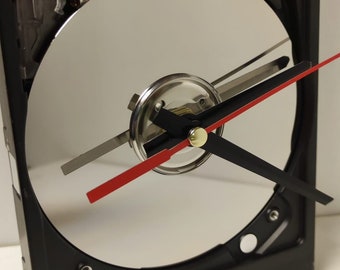 HDD Uhr, Festplatten Uhr, Computer Technik, recycelte Computer Teile