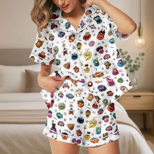 Pijama de satén de The Muppet Show, conjunto de pijama de la Rana Gustavo, pijama de seda de Miss Piggy, pijama divertido de los Muppets para mujer, pantalones cortos de pijama de los Muppets