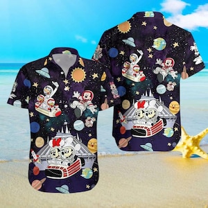 Camisa hawaiana de astronauta de Mickey y Minnie, camisa de vacaciones en la galaxia espacial, atuendo para viaje familiar a Disney World, regalo de verano de Disney, camisa con botones