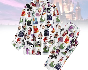Pijama inspirado nas vilãs da Disney, incluindo Malévola e Úrsula, a Rainha Má. Ideal para dormir com estampa de desenho animado. Perfeito para presentear no Dia das Mães ou como presente para ela.