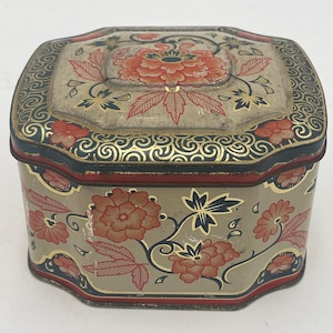 Antique Flowered Tea Tin – So pretty! SHIPS FREE!