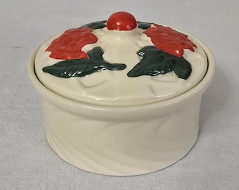 Vintage USA Ceramic Grease Jar, Waffle Weave With Embossed Red Roses Bacon Drippings Pot