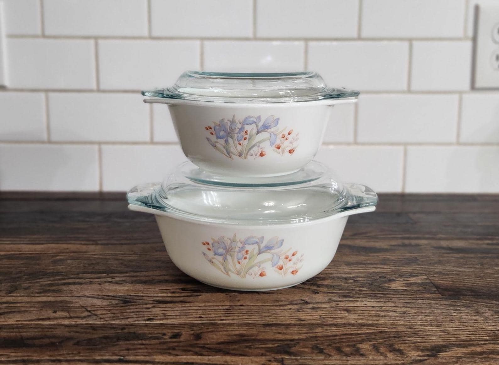 Vintage Pyrex England Blue Iris Casserole Dishes With Pyrex Lids