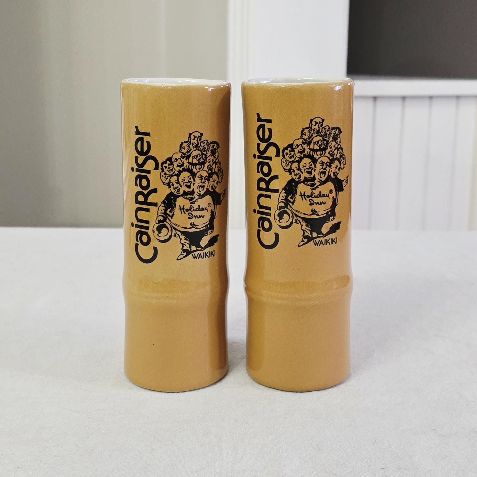 Vintage Daga Hawaii Cainraiser Tiki Mugs Set of 2, Holiday Inn
