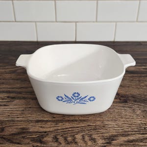 Corning Ware Blue Cornflower 1 3/4 Quart Casserole Dish P-1 3/4-B No Lid