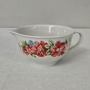 Pioneer Woman 2 Cup Melamine Measuring Pitcher With Vintage Floral Pattern