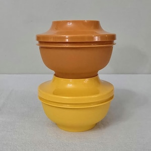Vintage Tupperware Seal N Serve Bowls #1436 With Seals #1437 Set Of 2 In Harvest Colors