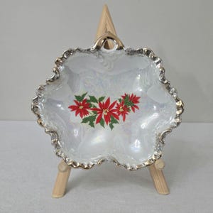 Vintage Brinn&#39;s Lustroware Poinsettia Christmas Candy/Nut Dish Ruffled Gold Trim Ceramic Trinket Tray Made In Japan