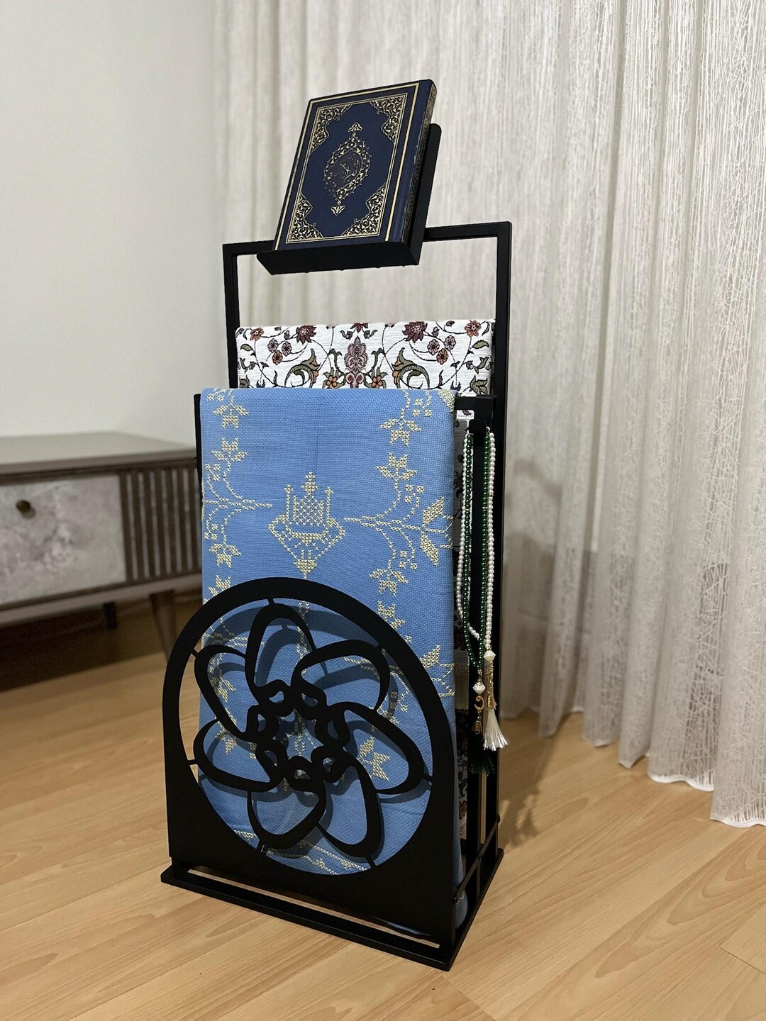 Handcrafted Metal Prayer Rug & Quran Stand | Elegant Prayer Rug Holder ...