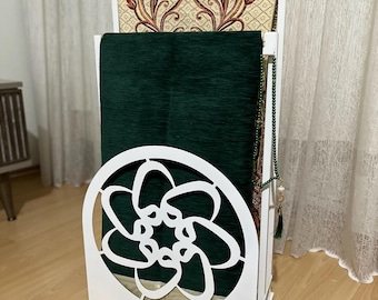 Handcrafted Metal Prayer Rug Stand | Modern Islamic Home Decor with Vav Motif